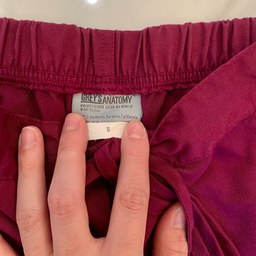 Grey’s Anatomy Scrub Pants - Picture 2 of 3